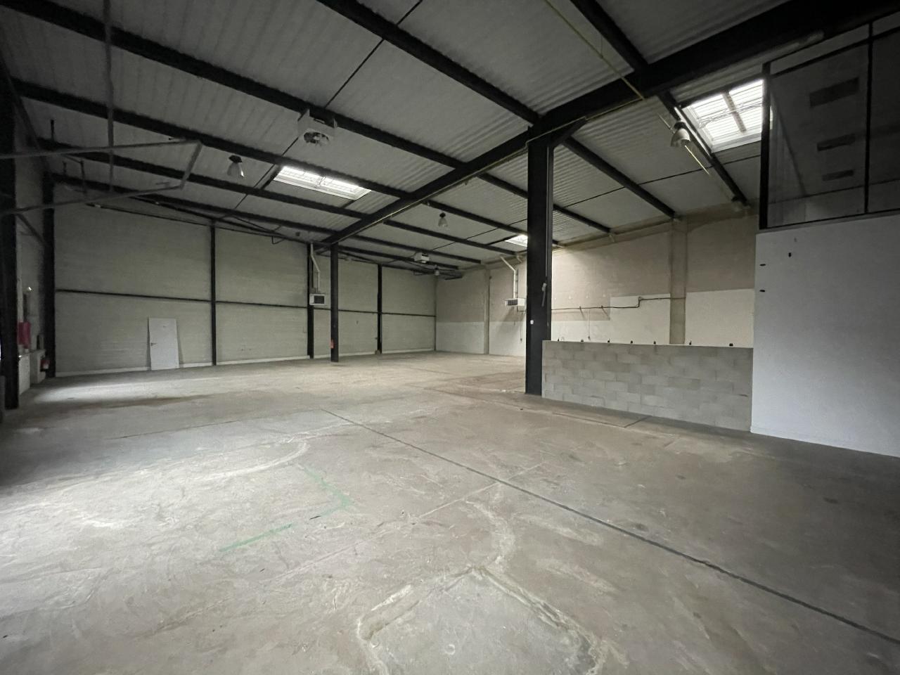 Local d'activité La Courneuve 2608m² Location local d'activité La Courneuve Seine-Saint-Denis OLACT2204399 4